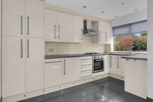 Photo 33- click for photo gallery